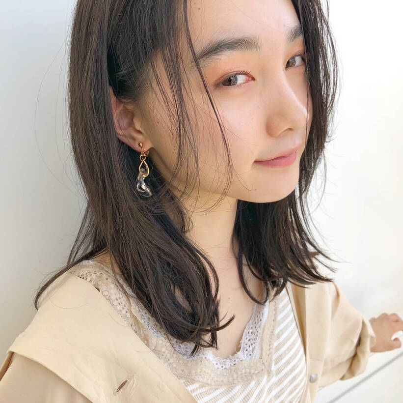 ミディアムヘア女子急増中 オーダーしたくなる4つ楽しみかた Hair