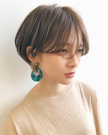前髪ありのショートヘアで大人かわいくイメチェン大作戦 Hair 前髪ありのショートヘアで大人かわいくイメチェン大作戦 Hair