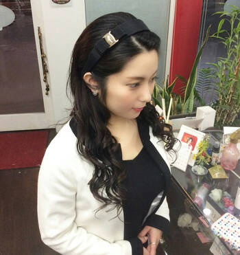 どんなシーンでも ヘアゴムやリボンなどの髪飾りでかわいく大変身 Hair