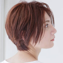 縮毛矯正とストレートパーマの違いは ヘアスタイルでチェック Hair