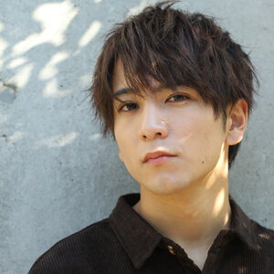 今どきメンズヘアはネオ七三分け 清潔感あるカッコイイ髪型10選 Hair