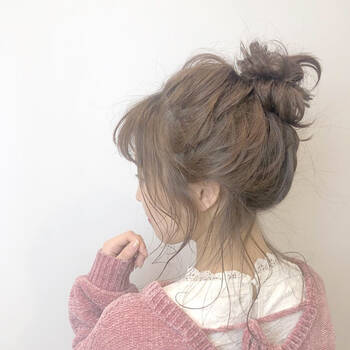 今っぽお団子ヘアアレンジで垢抜け女子に 定番 ひとクセあり Hair