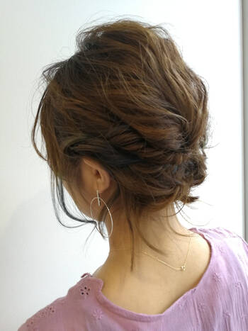 やり方付き 簡単ヘアアレンジ特集 今っぽくるりんぱや三つ編みなどショート ロングまで紹介 Hair やり方付き 簡単ヘアアレンジ特集 今っぽくるりんぱや三つ編みなどショート ロングまで紹介 Hair