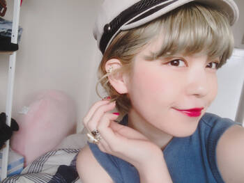 さりげない感が惹かれる 帽子ヘアアレンジでplus Aおしゃ髪に Hair