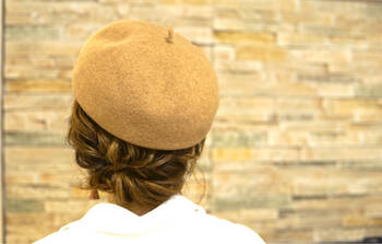 さりげない感が惹かれる 帽子ヘアアレンジでplus Aおしゃ髪に Hair さりげない感が惹かれる 帽子ヘアアレンジでplus Aおしゃ髪に Hair