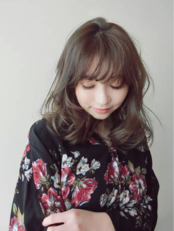 パーマヘアで毎朝のセットが時短に 今人気のおすすめアレンジも Hair