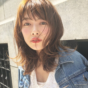 ミディアムボブで女度アップを狙え 女っぽさ溢れるモテ髪に Hair