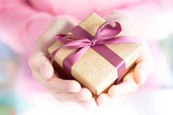 男性はみんな手フェチ きれいな手と所作で彼を射止めよ Hair