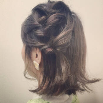 ボブ専用 簡単時短のくるりんぱ かわいいアレンジをゲット Hair