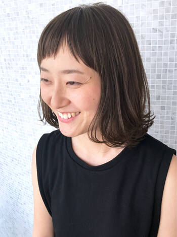 いつもと同じ髪型に飽きたなら アシンメトリーはいかが Hair