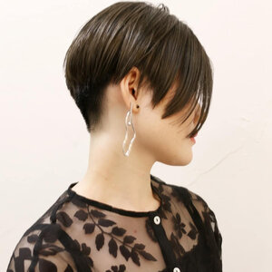 個性派さん必見 刈り上げボブ でクール 色っぽいスタイルに Hair