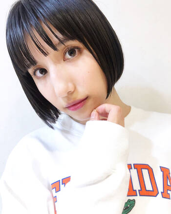 芸能人にも大人気 おしゃれで可愛いマネしたい切りっぱなしボブ特集 Hair