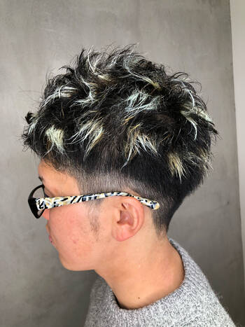 垢抜け度抜群 ブリーチあり なしでも可愛い黒髪風グラデーションカラー Hair