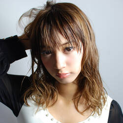 保存版 前髪ワックスで崩れ知らずの美ヘアをめざそ 使い方とアイテムご紹介 Hair