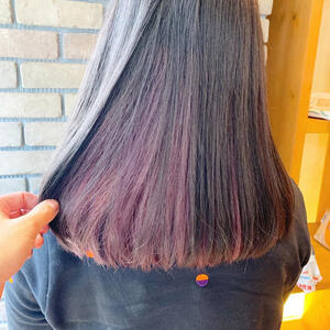 髪色候補にしてみない ピンクのさりげなインナーカラーで甘ずっぱいスパイスを Hair