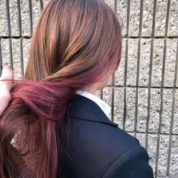 髪色候補にしてみない ピンクのさりげなインナーカラーで甘ずっぱいスパイスを Hair