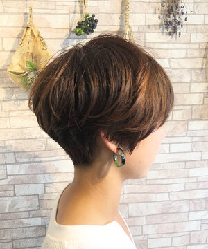 魅力的な大人の女性に近づく 人気のショートヘアスタイル Hair