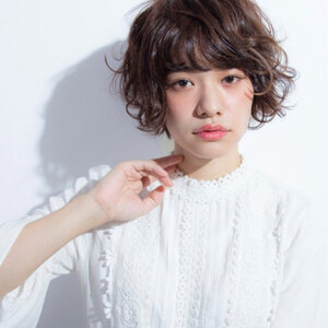 魅力的な大人の女性に近づく 人気のショートヘアスタイル Hair