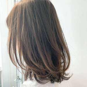 何ともいえない長さの セミディ が可愛い 大人の似合わせヘアスタイル Hair