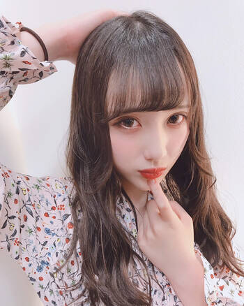 今風ぱっつん ロングで垢抜け顔に おしゃかわヘアスタイル Hair