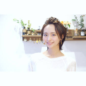 いつもよりおしゃれ ポンパドールの前髪でイメチェン計画 Hair