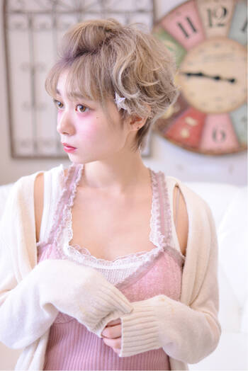 いつもよりおしゃれ ポンパドールの前髪でイメチェン計画 Hair