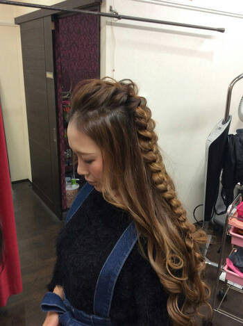 うざったい 伸ばしかけ前髪 を アレンジでおしゃれに乗り越える Hair