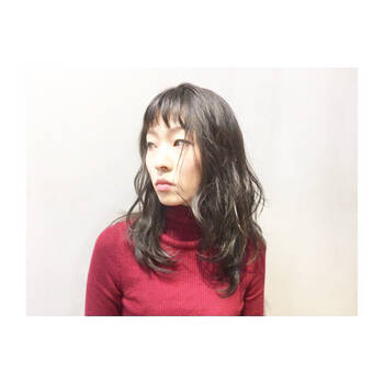 大人カッコいいレディースのヘアスタイルはアシメントリーで決まり Hair