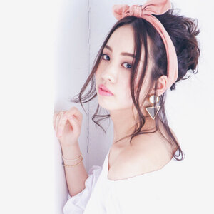 バンダナ スカーフの巻き方 巻くだけでおしゃれでかわいいをget Hair