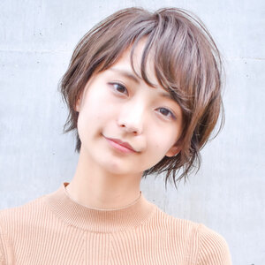 保存版 女性らしいショートカット ちょっとのコツで一気に女っぽく変身 Hair