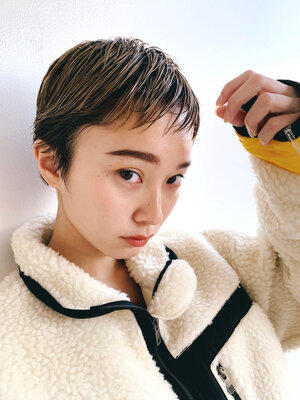 保存版 女性のもみあげの理想の形 セルフ処理方法を紹介 横顔美人になろう Hair