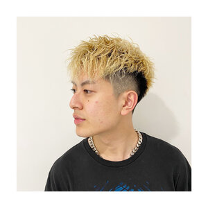 女性にも男性にもおすすめ こなれ感を楽しめるおすすめツイストパーマ Hair