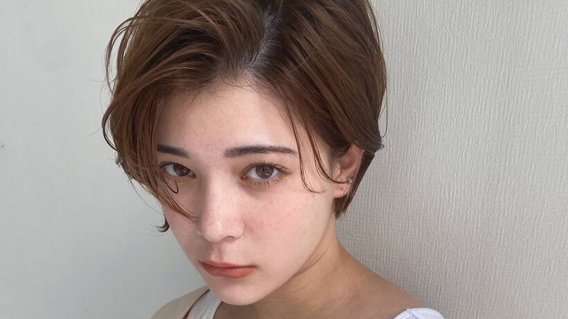 ナチュラルおしゃれなパリジェンヌヘア15選 パリ風抜け感ヘアとは Hair