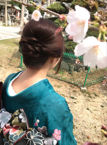 エレガントな着物姿にぴったり 訪問着におすすめのおしゃれな髪型特集 Hair