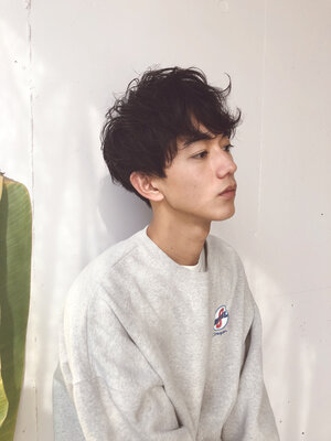 くせ毛さんもセットしやすい 高橋一生の髪型にする方法 出演作別カタログ Hair