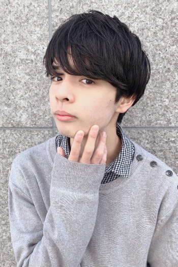 くせ毛さんもセットしやすい 高橋一生の髪型にする方法 出演作別カタログ Hair