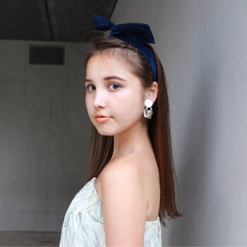 ストレートロングで大人の美人ヘア きれいが際立つ簡単ヘアアレンジ集 Hair