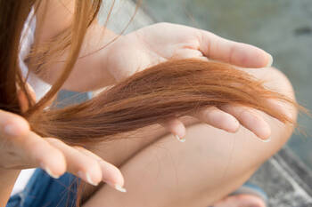 セルフカラーのメリット デメリット 市販のおすすめ商品も人気色別で紹介 Hair