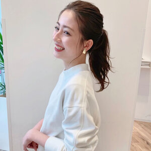 夏ランニングヘアアレンジ9選 おしゃれなヘッドバンド キャップも Hair