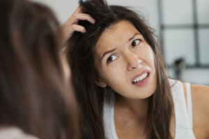 保存版 仕事中の帽子でワックスが潰れる セットが崩れない方法ってある Hair