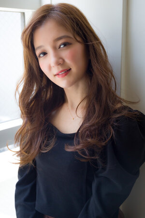 薄い前髪をカバーする髪型12選 毎日のケアとヘアアレンジで改善しよ Hair