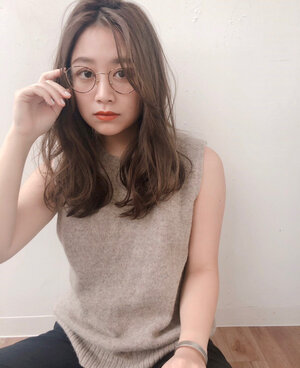 メガネに似合う髪型の特徴 フレームタイプ別のヘアカタログ Hair メガネに似合う髪型の特徴 フレームタイプ別のヘアカタログ Hair