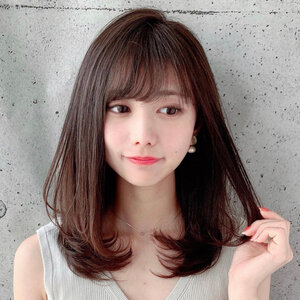 アイドル前髪の特徴と作り方 崩れない三角分け目はスタイリングが重要 Hair
