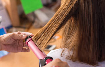 スーパロングの巻き方 巻き髪でスーパロングを華やかに Hair