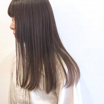 ストレートヘアでボリュームダウン ストレートの作り方教えます Hair ストレートヘアでボリュームダウン ストレートの作り方教えます Hair
