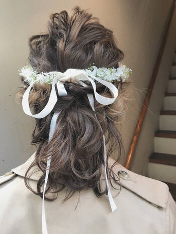 ヘッドドレスを使った髪型のヘアカタログ とびきりキュートなスタイルに Hair