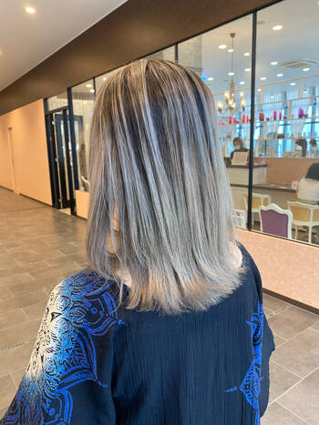 ホワイトベージュで叶う外国人風ヘア 憧れのヘアスタイル12選 Hair ホワイトベージュで叶う外国人風ヘア 憧れのヘアスタイル12選 Hair