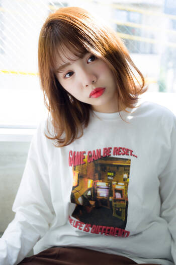 アウトドアデートにぴったり 大人可愛くなれちゃうスポーティーな髪型 Hair