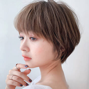 誰でも似合うヘアスタイル イノセントボブ って 素髪感を大事にして Hair
