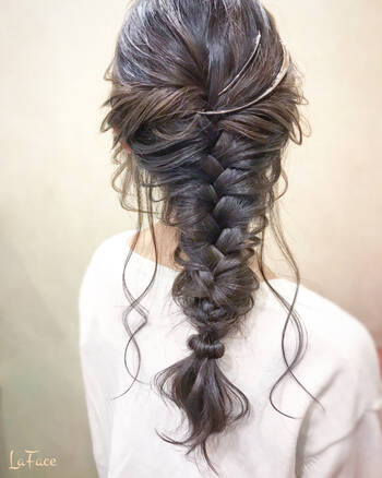 クールなヘアセットでキメたい 結婚式やパーティーのお呼ばれシーンに Hair